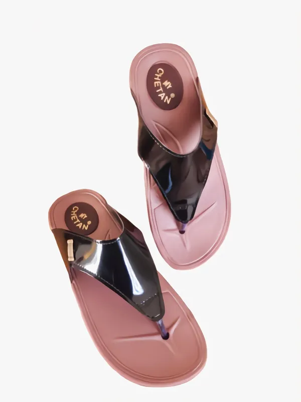 Black_Stylish_And_Comfortable_Premium_Slippers_For_Women