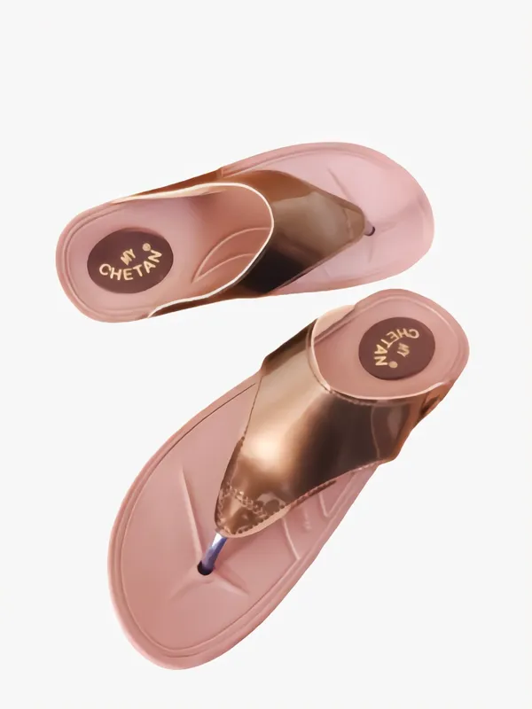 Gold_Stylish_And_Comfortable_Premium_Slippers_For_Women