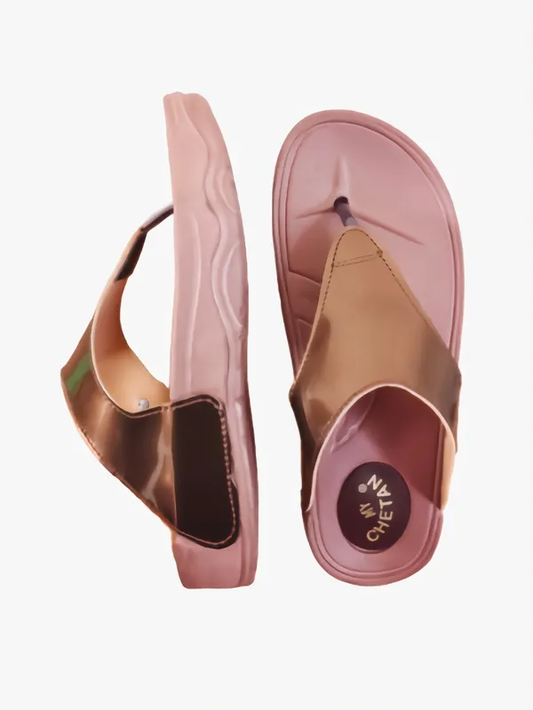 Gold_Stylish_And_Comfortable_Premium_Slippers_For_Women