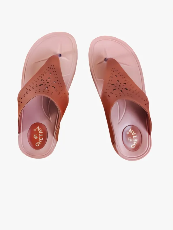 Golden_Stylish_And_Comfortable_Premium_Slippers_For_Women