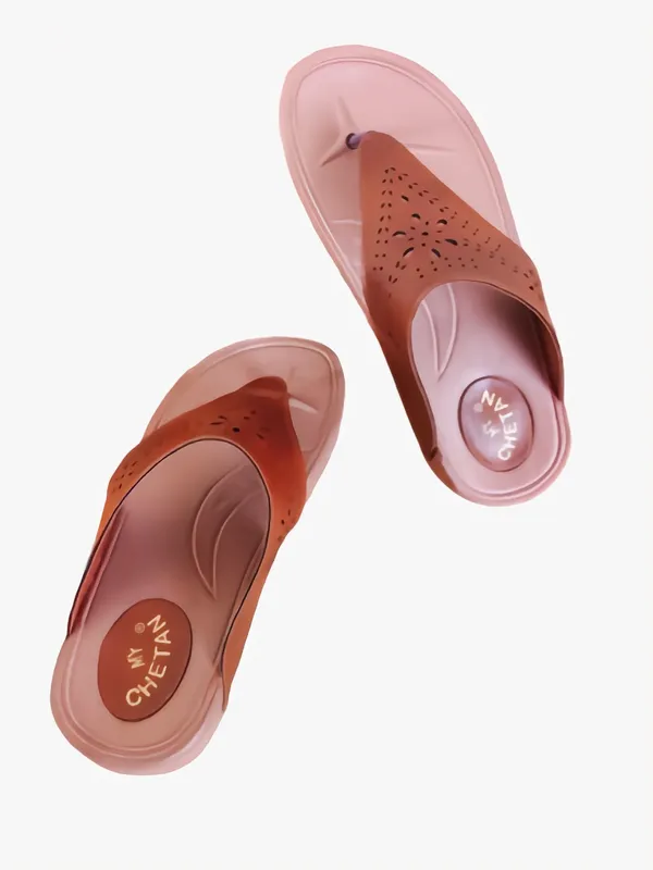 Golden_Stylish_And_Comfortable_Premium_Slippers_For_Women