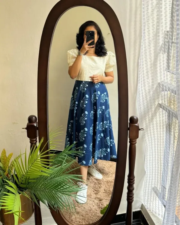 Blue_&_White__Midi_Cotton_Casual_Dresses_for_women