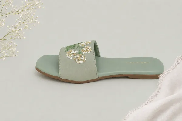 Grapevines_Pastel_Green_Sliders