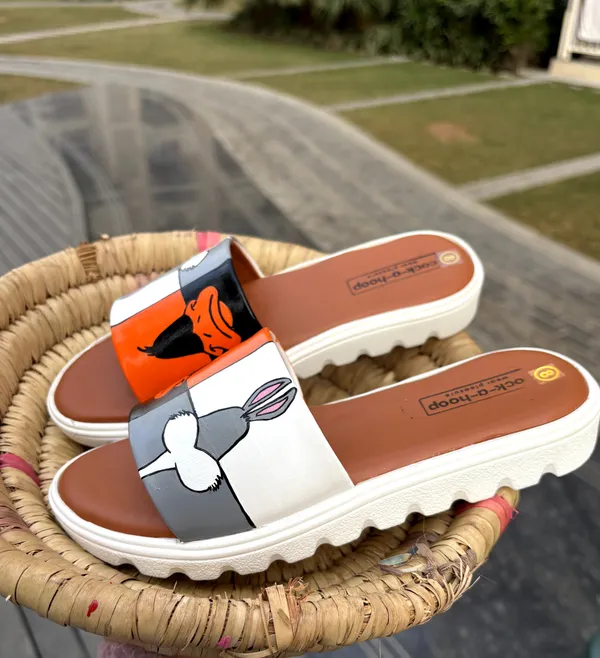 Multicolor_Water_Resistant_Paint_Casual_Sliders_For_Women_&_Girls_(Looney_Tunes)