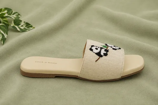 Panda_Embroidered_Beige_Sliders