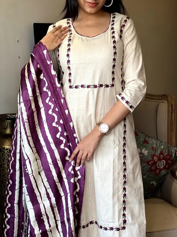 Beige_Cotton_Blend_3/4_Sleeve_Ethnic_Set_With_Silk_Dupatta_For_Women