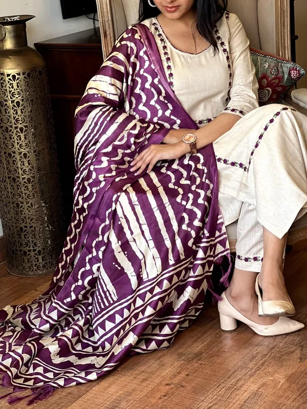 Beige_Cotton_Blend_3/4_Sleeve_Ethnic_Set_With_Silk_Dupatta_For_Women