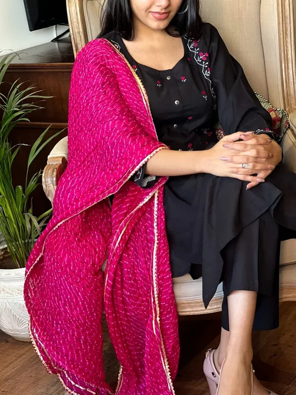 Black_Khadi_Cotton_3/4_Sleeve_Ethnic_Set_With_Silk_Dupatta_For_Women