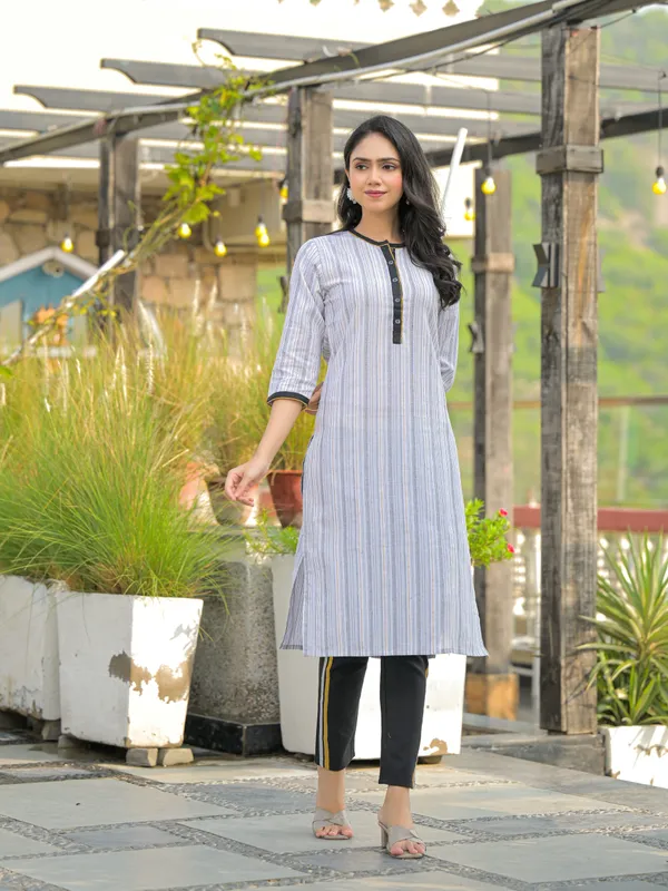 White_Lurex_Kurta_Pant_Set