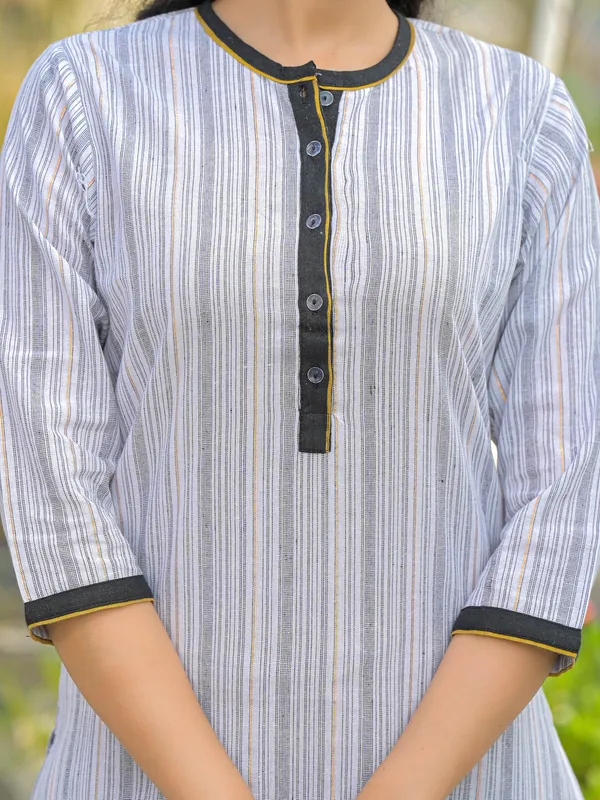 White_Lurex_Kurta_Pant_Set