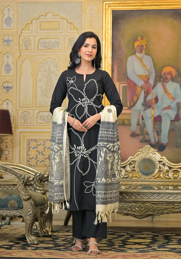 Black_Pure_Cotton_Blend_3/4_Sleeve_Ethnic_Set_With_Silk_Dupatta_For_Women