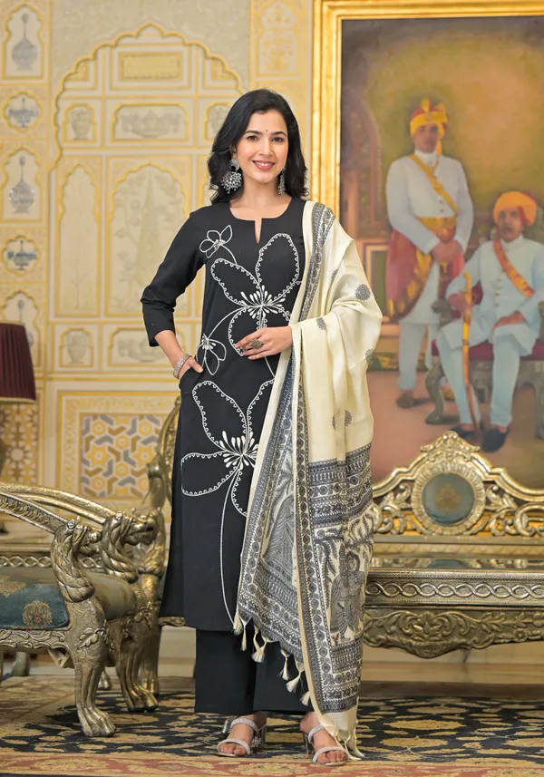 Black_Pure_Cotton_Blend_3/4_Sleeve_Ethnic_Set_With_Silk_Dupatta_For_Women