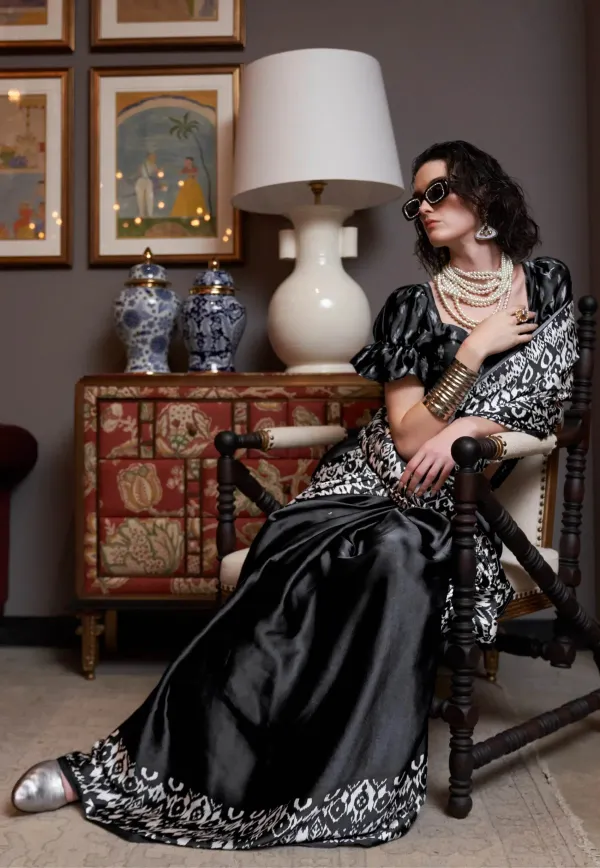 Black_Ajrakh_Print_in_Modal_Silk_Saree_With_Blouse_Piece
