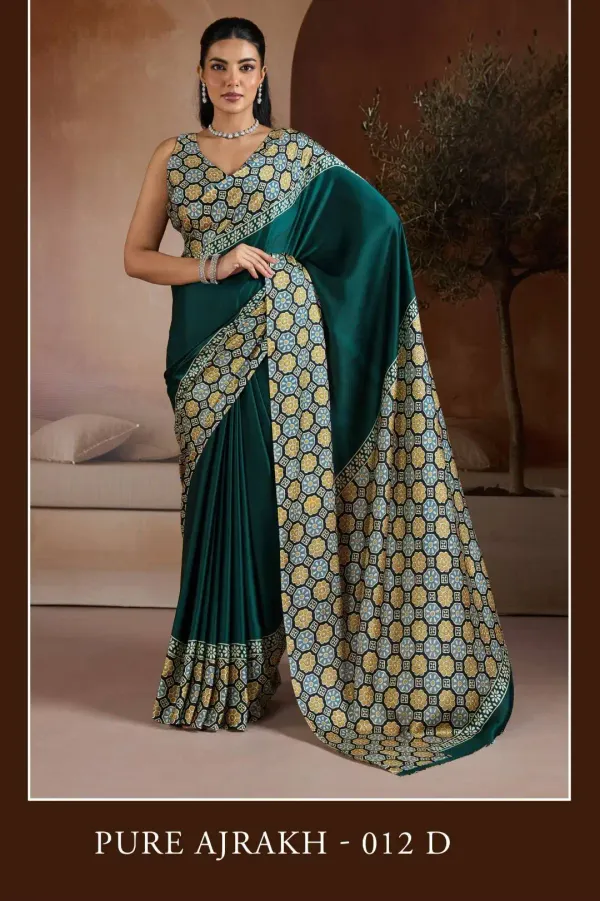 Green_Modal_Casual_Traditional_Saree