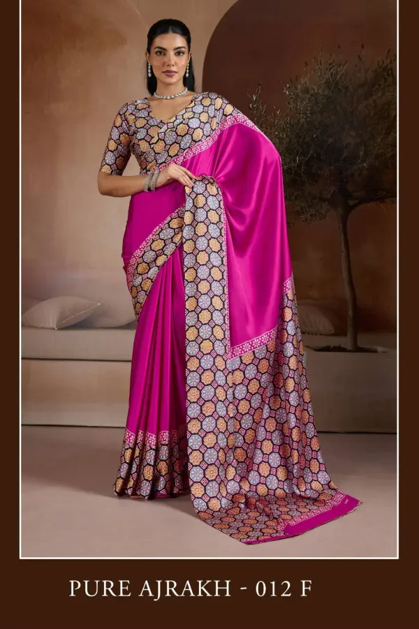 Outstanding_Magenta_Party_Classic_Saree