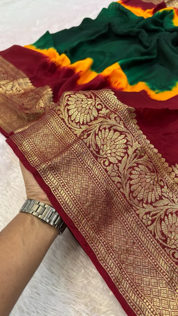 Royal_Banarasi_3D_Bandhani_Saree_(Green)