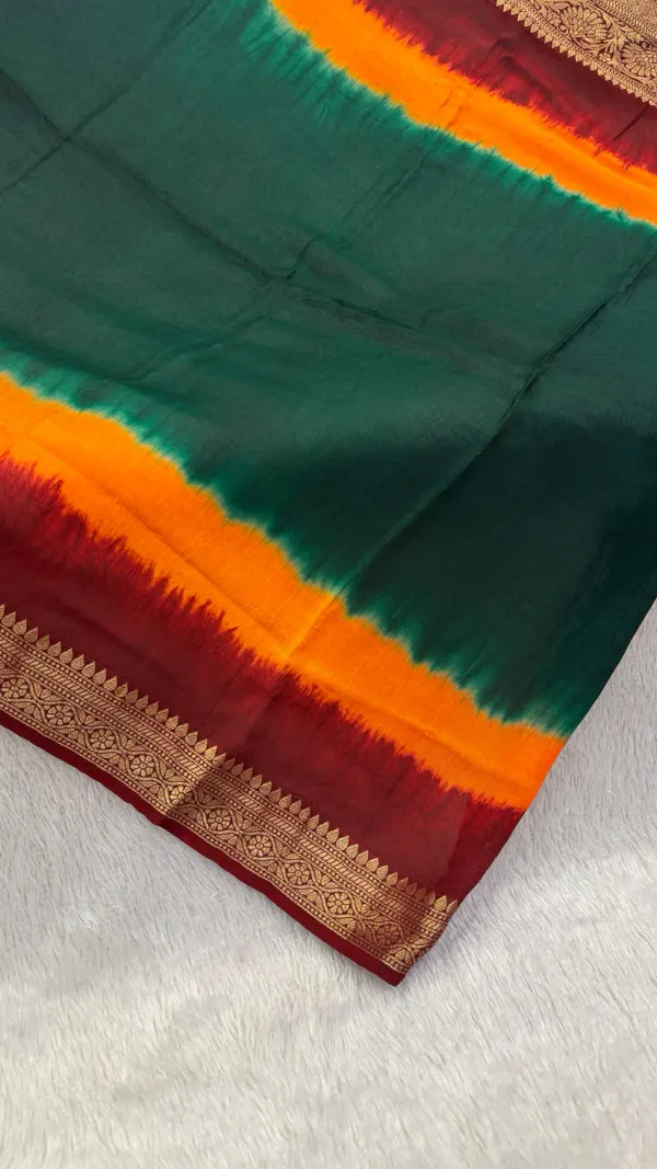 Royal_Banarasi_3D_Bandhani_Saree_(Green)