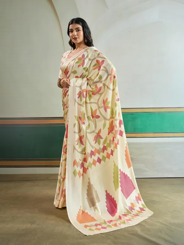 Windstor_Cream_Modal_Ajrakh_Printed_Satin_Silk_Saree