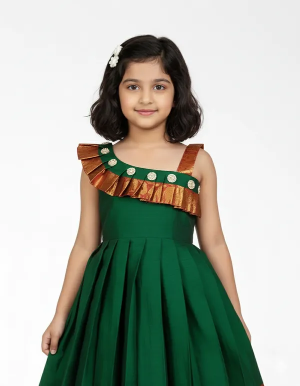Regal_Green_Kanchipuram_Silk_Pattu_Gown_for_Girls_💚