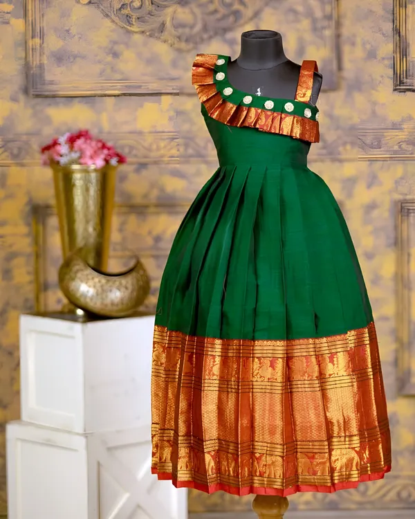 Regal_Green_Kanchipuram_Silk_Pattu_Gown_for_Girls_💚