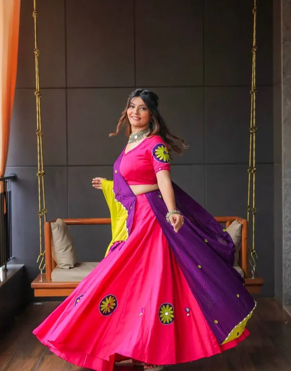 Red_Lehenga_Choli_for_women