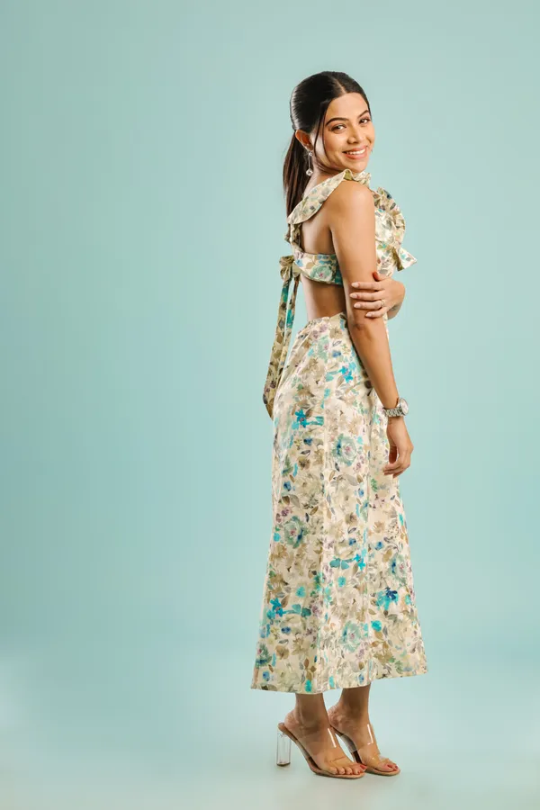 Off_White_Printed_Tropical_Midi_Dress_For_Women