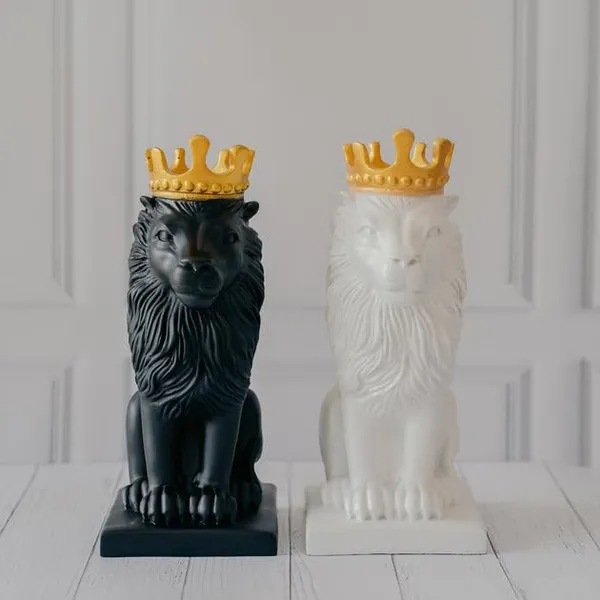Black_Nordic_Elegance_Dual_Tone_Polyresin_Regal_Lion__Showpiece_For_Home_Decor_(29.1L_X_18.5W_X_11H_Centimeters)