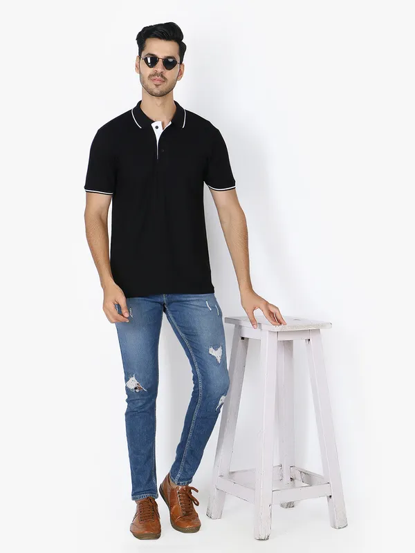 Black_Stylish_Polo_Neck_T-Shirt_With_Stripes_For_Men