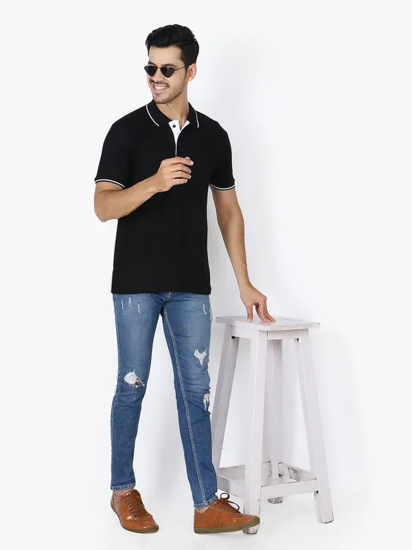 Black_Stylish_Polo_Neck_T-Shirt_With_Stripes_For_Men