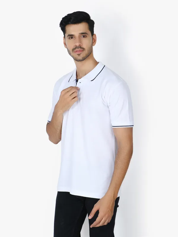 White_Stylish_Polo_Neck_T-Shirt_With_Stripes_For_Men