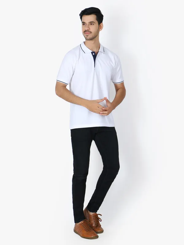 White_Stylish_Polo_Neck_T-Shirt_With_Stripes_For_Men