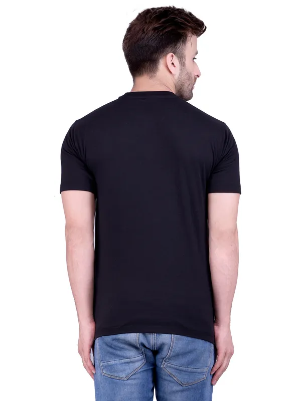 Black_Plain_Henley_Neck_Half_Sleeves_T-Shirt_For_Men