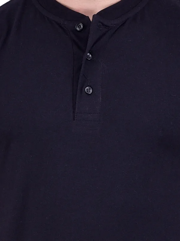 Black_Plain_Henley_Neck_Half_Sleeves_T-Shirt_For_Men