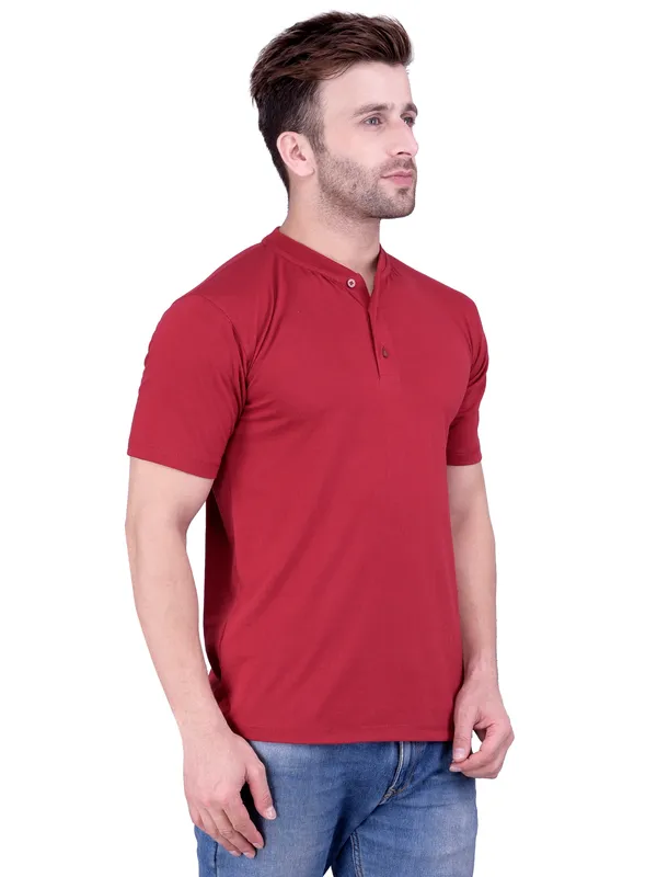 Maroon_Plain_Henley_Neck_Half_Sleeves_T-Shirt_For_Men