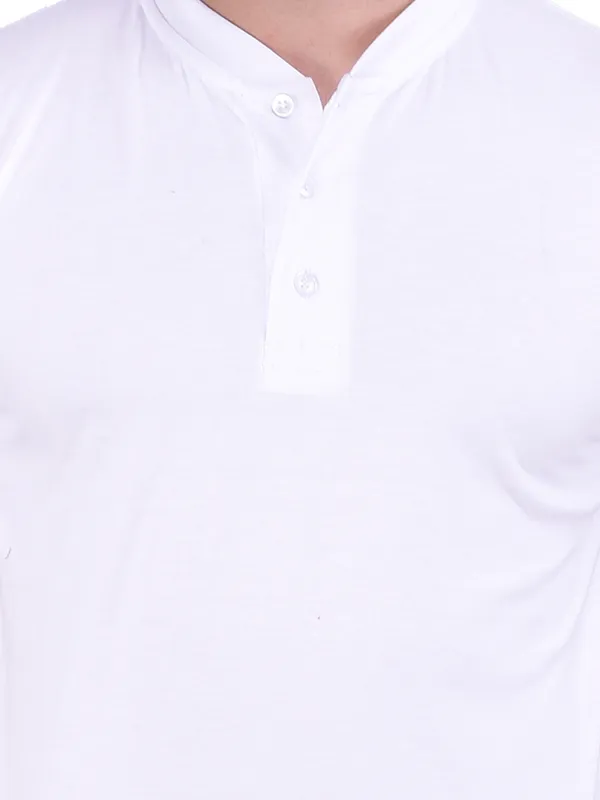 White_Plain_Henley_Neck_Half_Sleeves_T-Shirt_For_Men