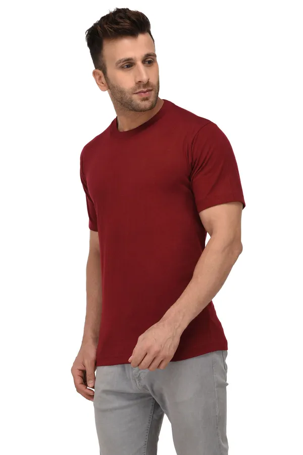 Maroon_Plain_Round_Neck_T-Shirt_For_Men