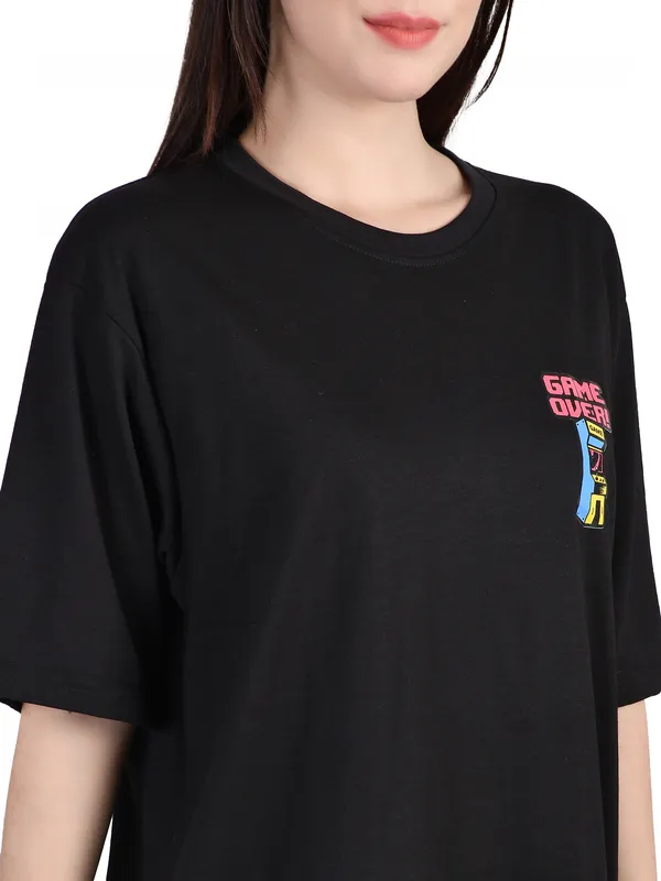 Black_Printed_Oversized_T-Shirt_For_Women