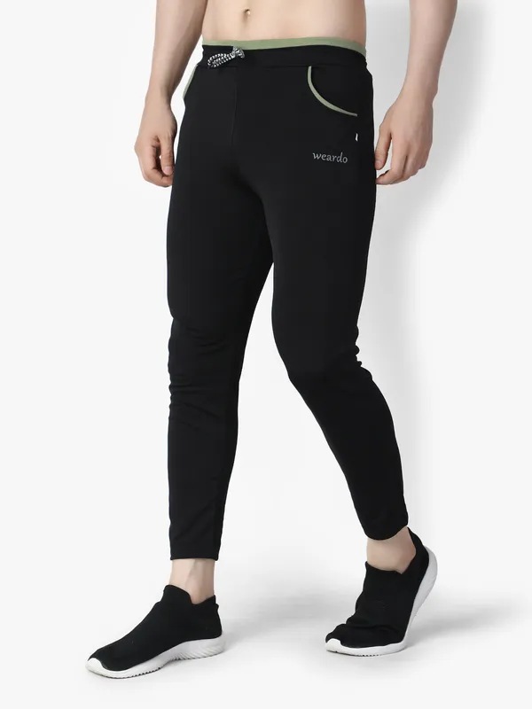 Black_Stylish_Black_Stretchable_Joggers_With_Pockets_For_Men