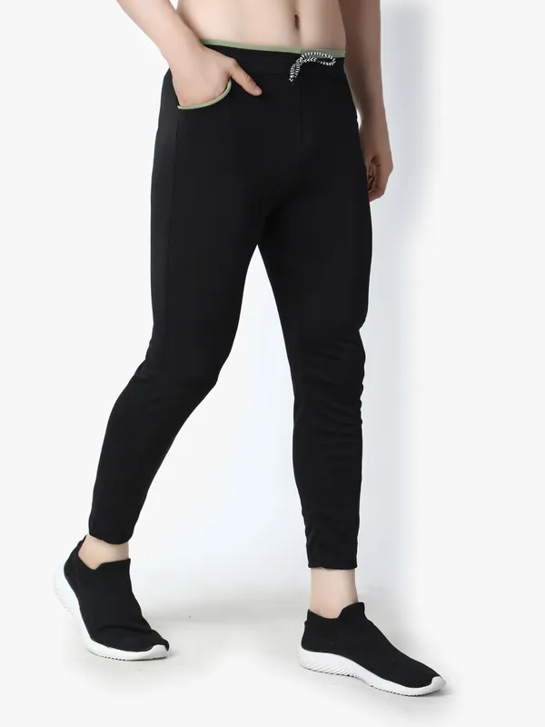 Black_Stylish_Black_Stretchable_Joggers_With_Pockets_For_Men
