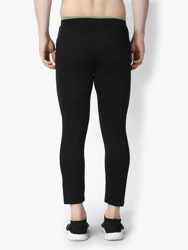 Black_Stylish_Black_Stretchable_Joggers_With_Pockets_For_Men