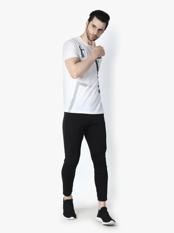 Black_Stylish_Black_Stretchable_Joggers_With_Pockets_For_Men