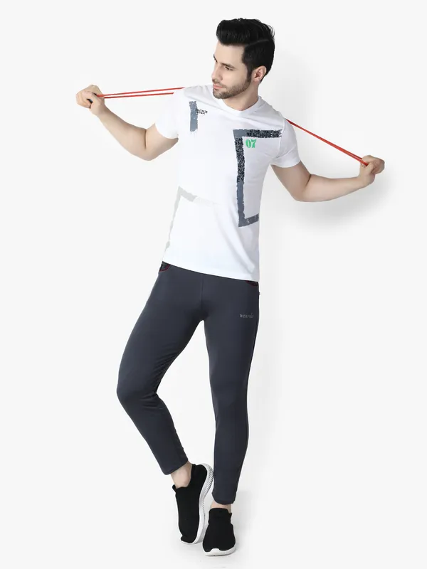 Grey_Stylish_Grey_Stretchable_Joggers_With_Pockets_For_Men
