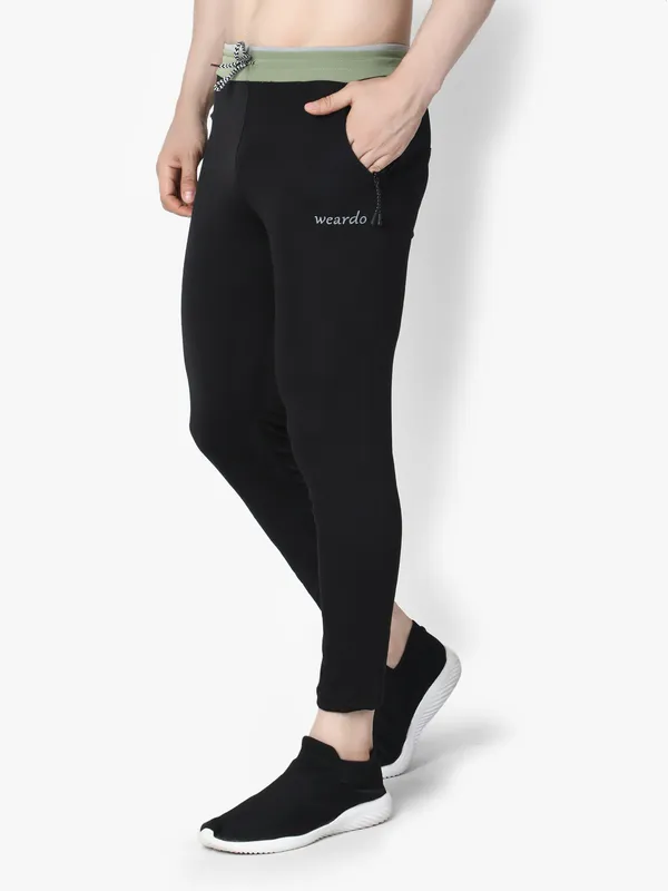 Black_Stylish_Black_Stretchable_Joggers_With_Zipper_Pockets_For_Men