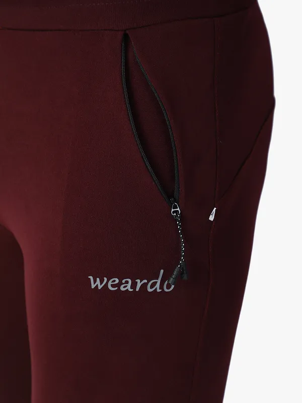 Maroon_Stylish_Maroon_Stretchable_Joggers_With_Zipper_Pockets_For_Men