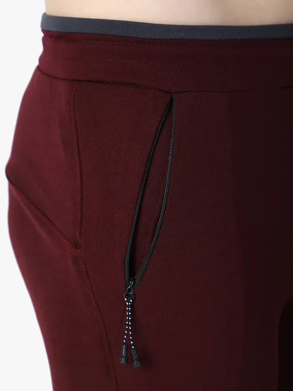 Maroon_Stylish_Maroon_Stretchable_Joggers_With_Zipper_Pockets_For_Men