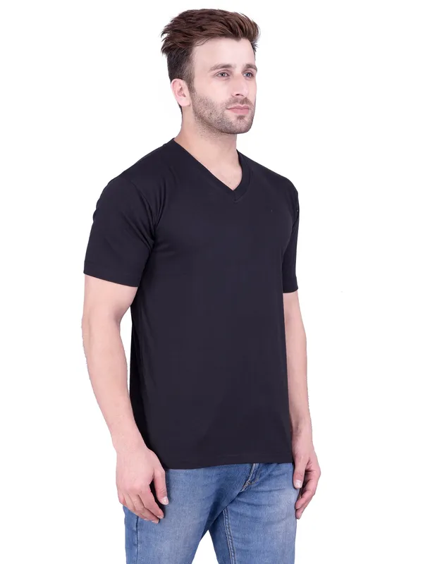 Black_Plain_V-Neck_T-Shirt_For_Men