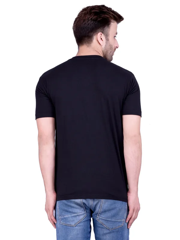 Black_Plain_V-Neck_T-Shirt_For_Men