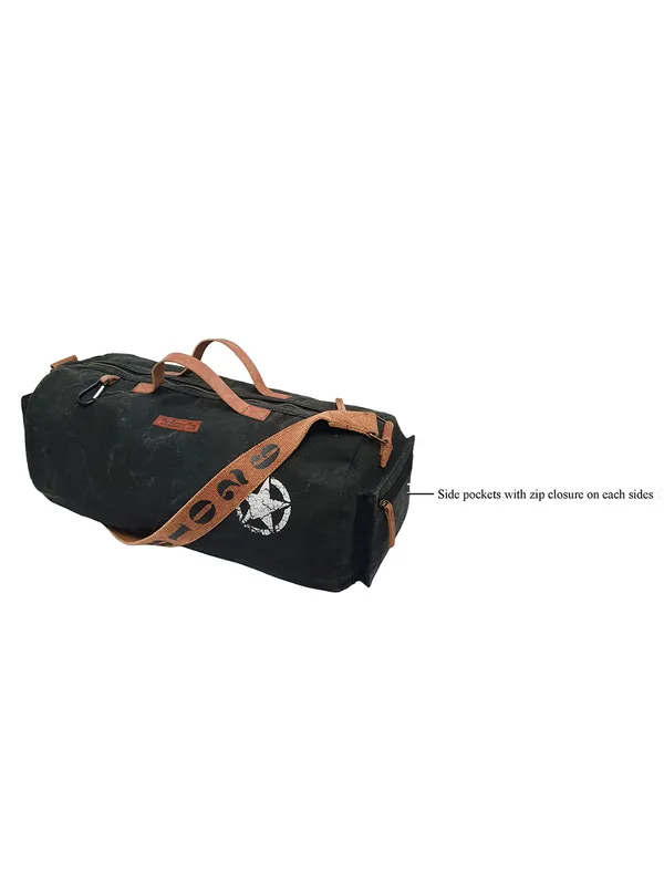 Black_Unisex_Travel_Duffle_/_Gym_Bag_|_Canvas_Zipper_With_Shoulder_Strap