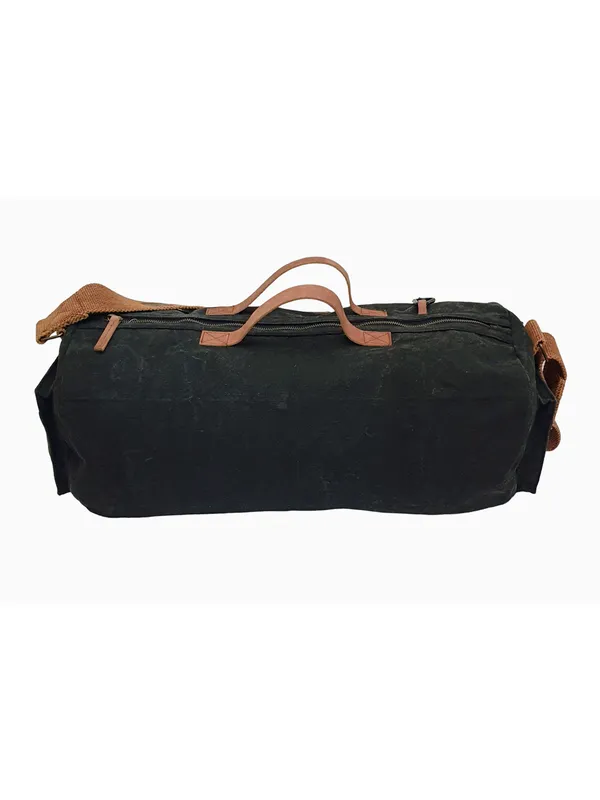 Black_Unisex_Travel_Duffle_/_Gym_Bag_|_Canvas_Zipper_With_Shoulder_Strap