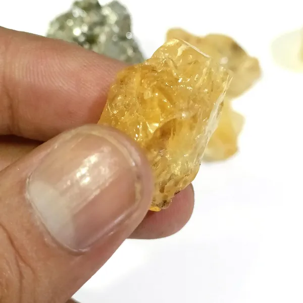 Yellow_Natural_Citrine_Crystals_Raw_Stone_Original_Rough_For_Reiki,Vastu/Working_Table/Home/Office_Decor/Wealth_And_Business_Luck._(Max.50_Gram))